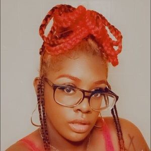 Meet your Posher, Marinne